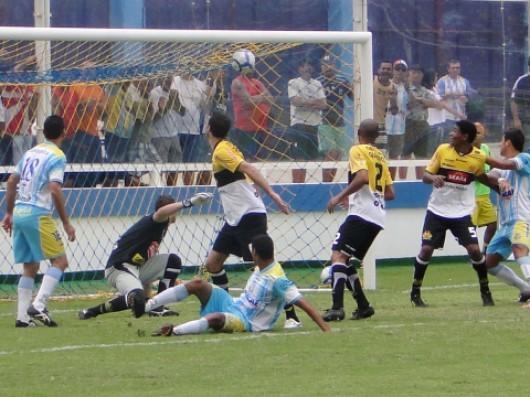 De novo, Tigre na frente no site do Macaé