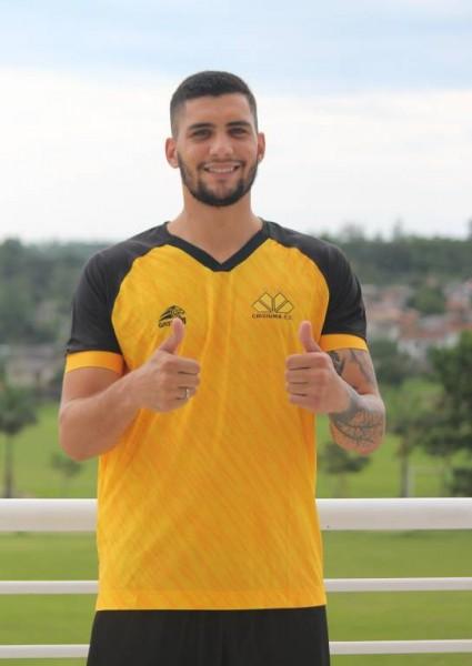 Zagueiro ex-Cascavel é anunciado como novo jogador do Criciúma 