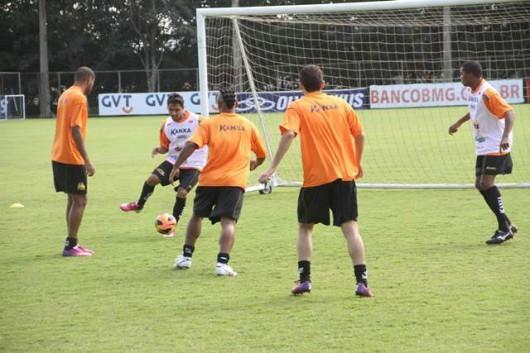 Tigre faz primeiro treino em Belo Horizonte