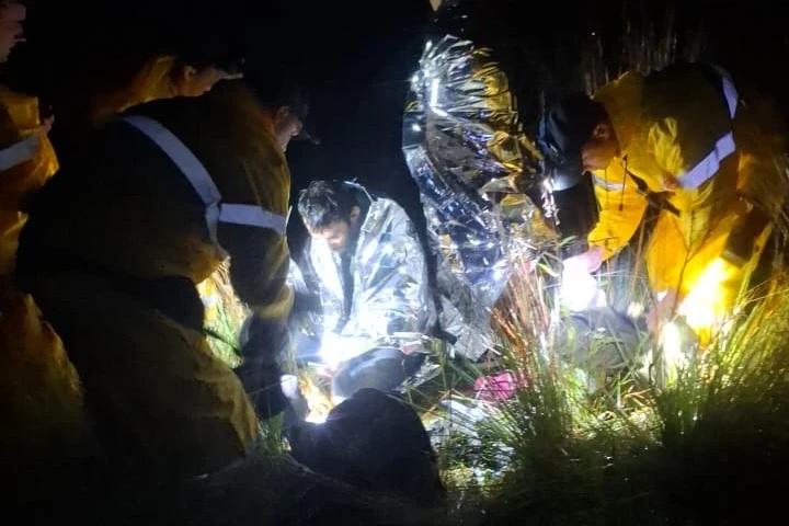 Casal é resgatado após se perder na trilha do Morro do Casaral