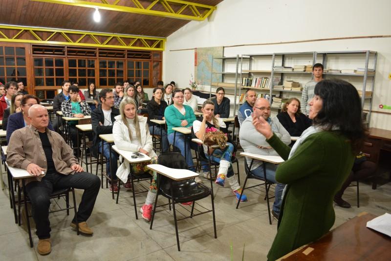Procura por curso de língua italiana supera expectativas