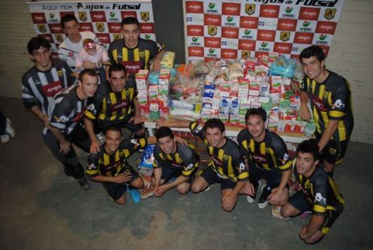 Com jogo beneficente são arrecadados mais de 650 quilos de alimentos 