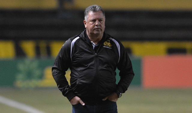 AO VIVO: coletiva de apresentação do técnico Roberto Cavalo e de Vanderlei Mior 