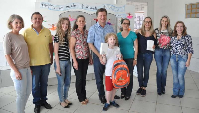 Estudantes recebem premiação do Concurso Recicla CDL na Escola