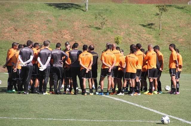Sem Zé e com Baier, Dal Pozzo encaminha time para enfrentar o Palmeiras