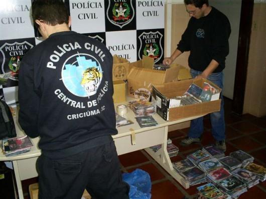 Pirataria na mira da polícia em Criciúma e Forquilhinha