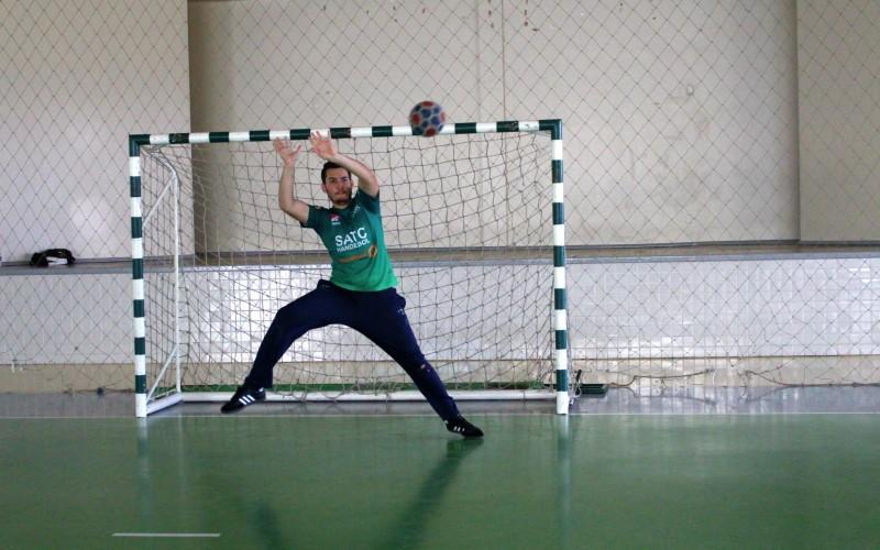De Criciúma, goleiro de handebol é convocado para a seletiva nacional