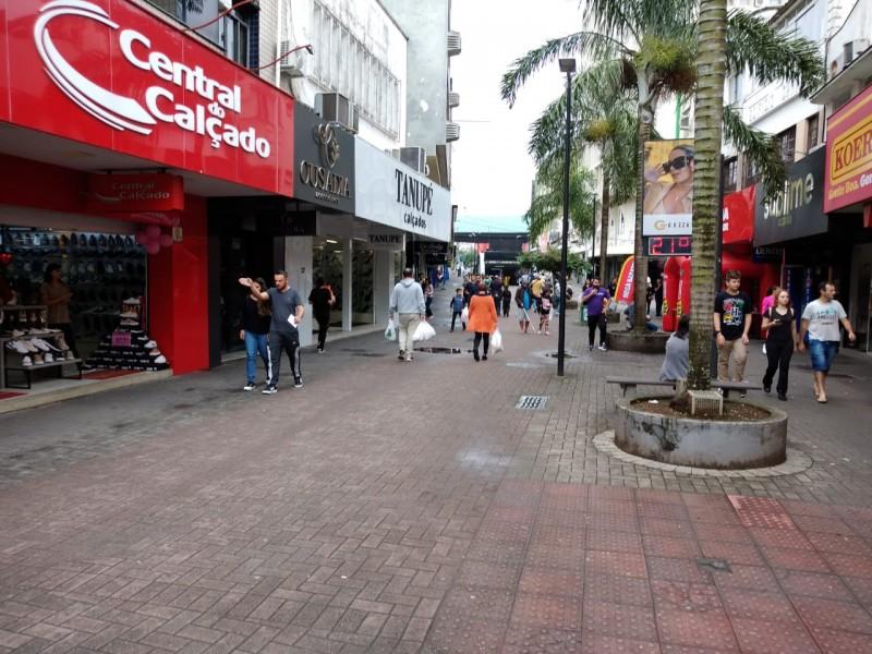 Dia das Mães: vendas no comércio de Criciúma superam expectativas de 2024