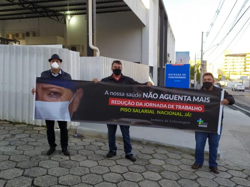 Sindisaúde cobra votação de PL que institui piso nacional para a enfermagem