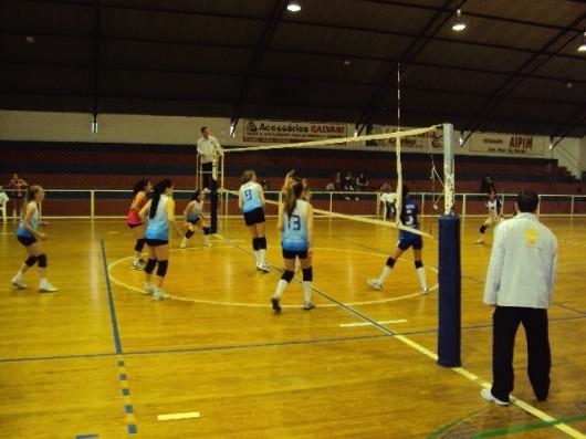 Forquilhinha vence três categorias no vôlei da Adesc
