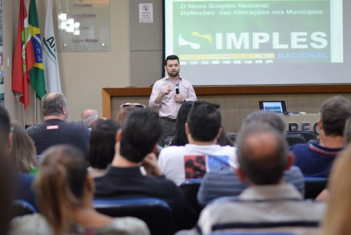 Novo Simples Nacional é tema de palestra na Amrec