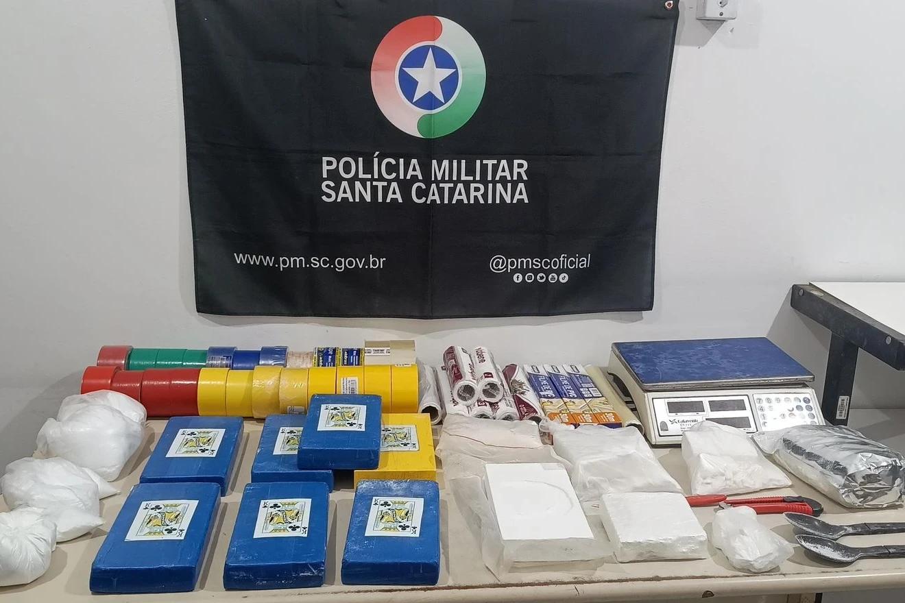 Mais de 12 quilos de cocaína são apreendidos em Araranguá