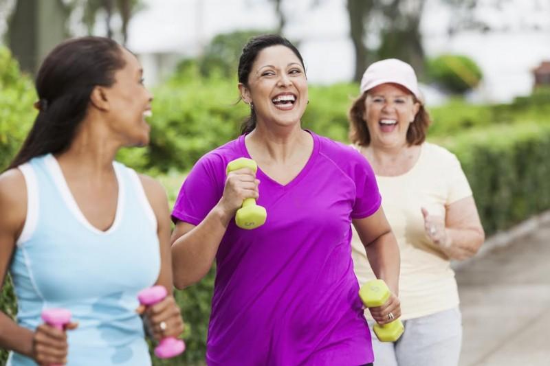 Exercícios são aliados na diminuição dos sintomas da menopausa