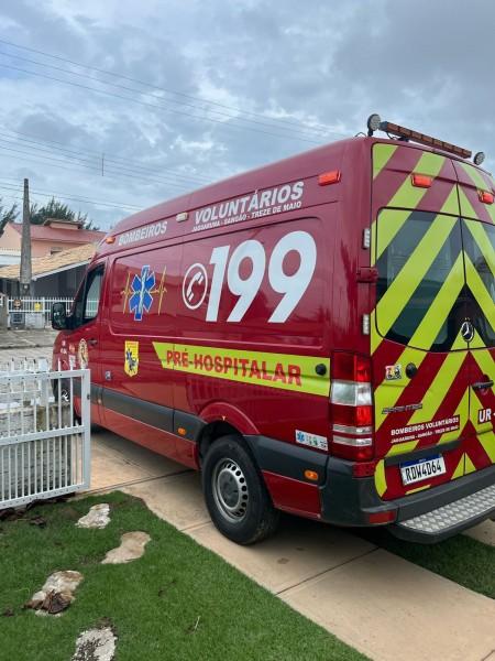 Mulher cai de dois metros ao realizar limpeza de forro em Jaguaruna 