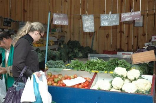Feira é para quem acorda cedo