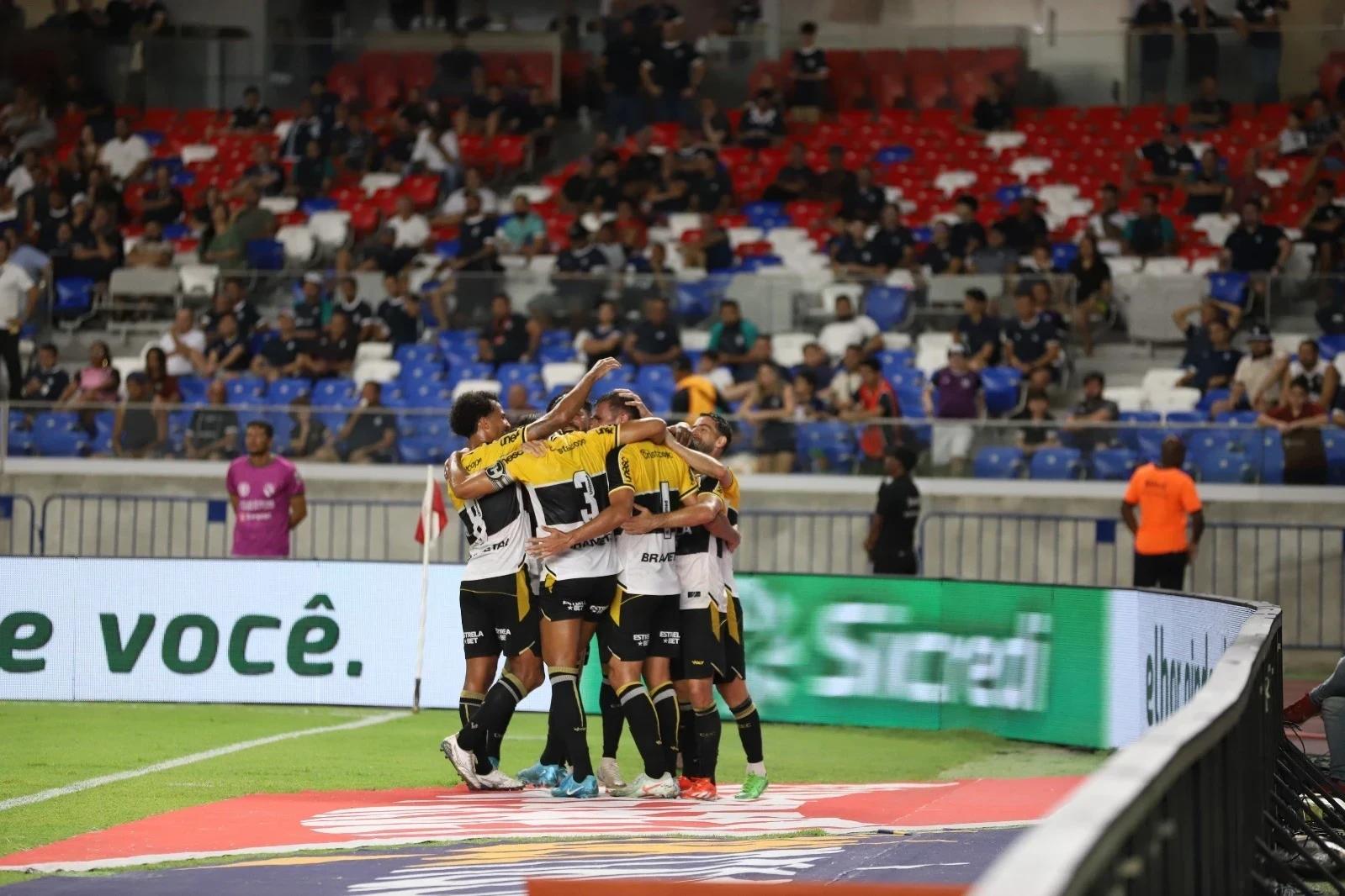 Com um gol em cada tempo, Criciúma bate o Remo e avança na Copa do Brasil