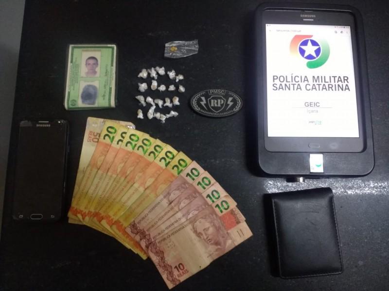 Adolescente é apreendido com droga