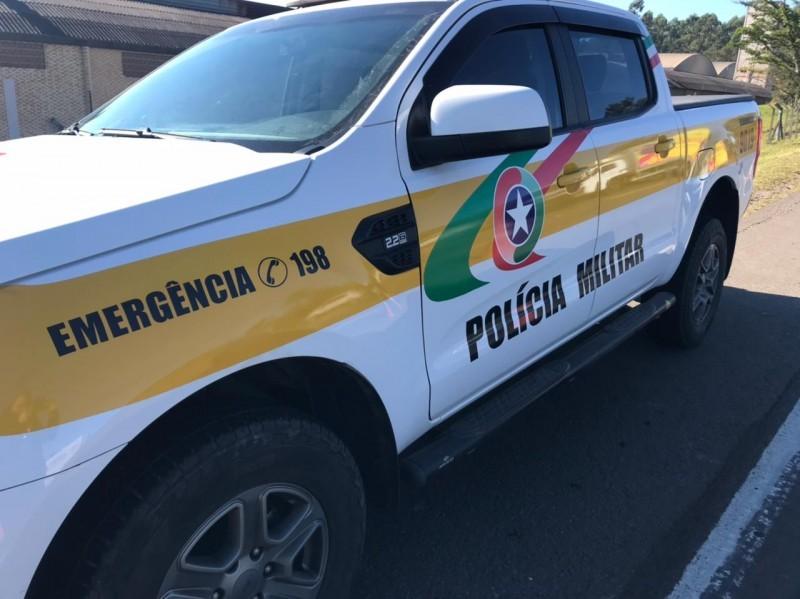 Gravatal: motorista colide contra poste na SC-370 e recusa o teste do bafômetro 