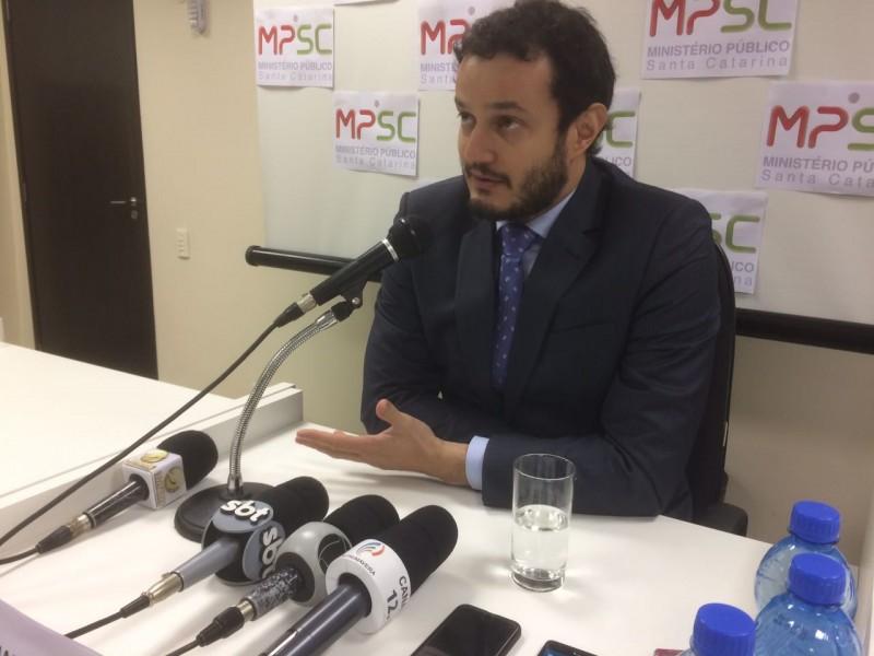 Promotor se manifesta após pedido de prisão preventiva de delegado