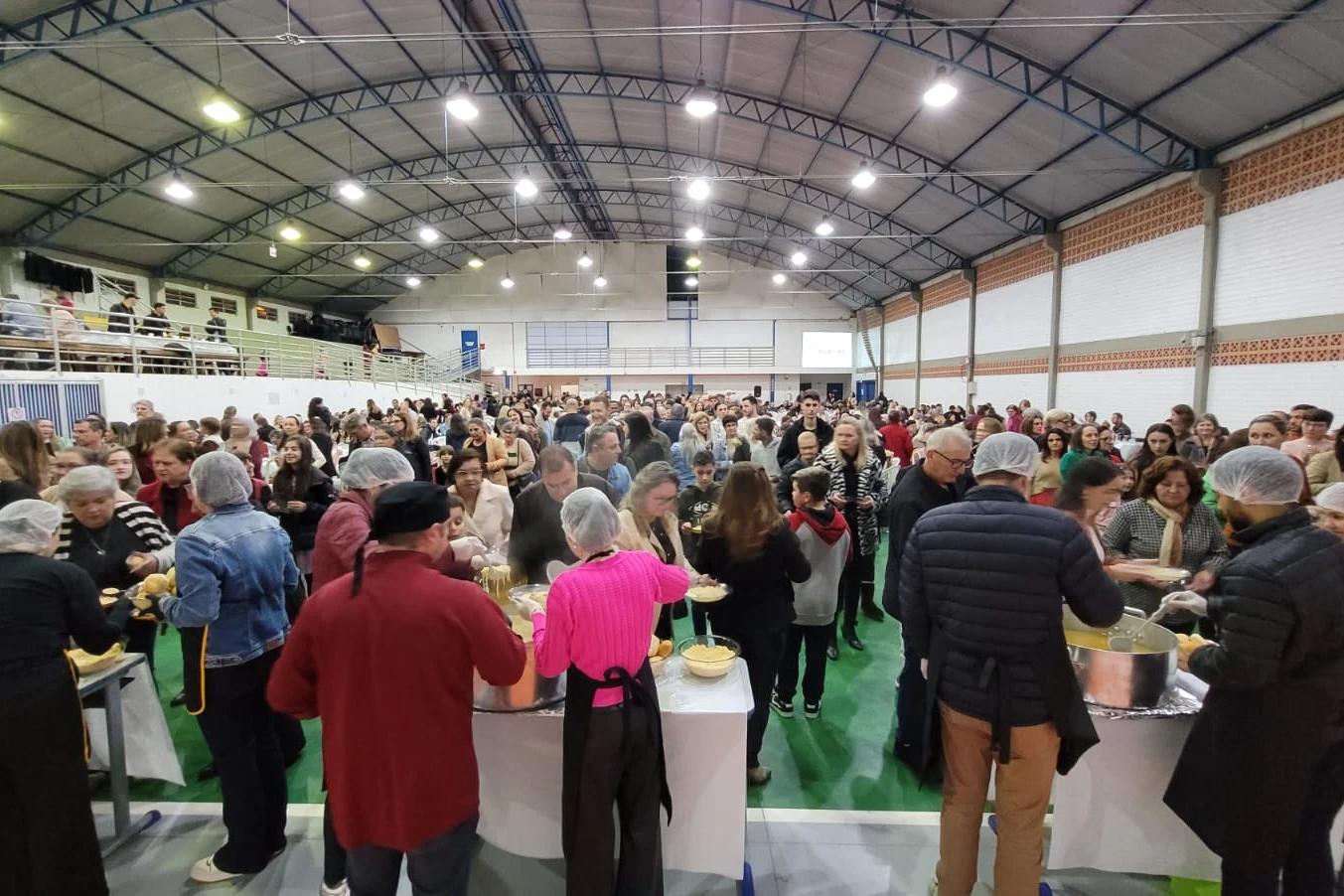 Apae de Cocal do Sul realiza ‘Noite das Sopas’ para arrecadar fundos para a instituição