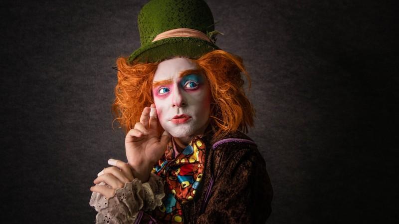 Nações Shopping apresenta musical Alice e o Chapeleiro Maluco neste sábado 
