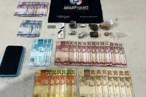 Homem tenta fugir de abordagem policial e acaba preso com drogas