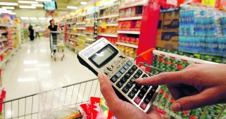 Gasto médio com ceia e almoço de Natal será de R$ 250, aponta pesquisa CNDL/SPC Brasil