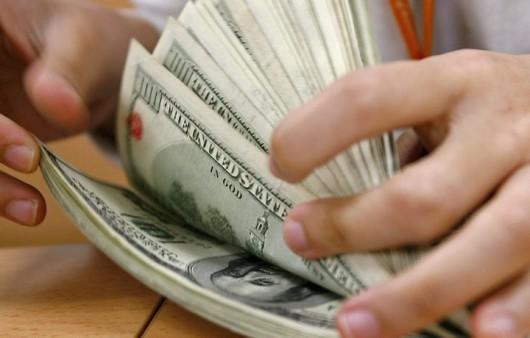 Dólar sobe para R$2,92 pela primeira vez em dez anos 