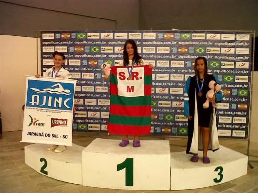 Nadadora do Mampituba conquista quatro medalhas no 4° Estadual Mirim e Petiz