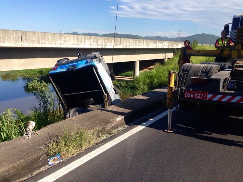 Jovem de 19 anos morre em acidente de carro