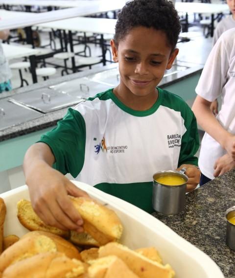 Adquirindo Del Valle Kapo e Nutri você colabora com o Bairro da Juventude 