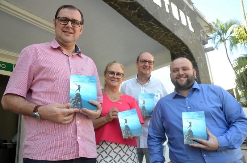 Autor de livro arrecadará recursos para o Bairro da Juventude 