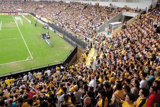Criciúma faz promoção de ingressos para duelo com o Corinthians