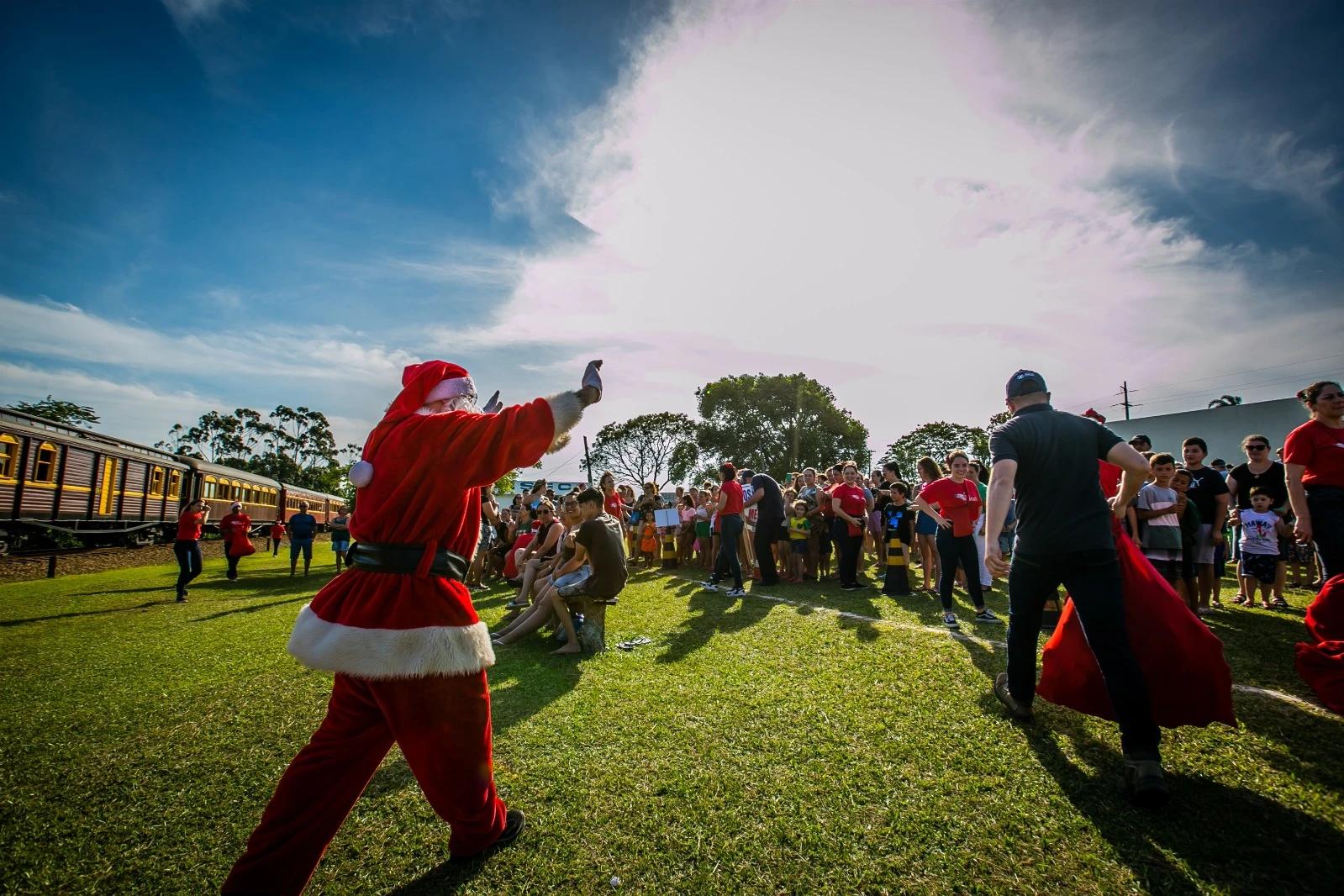 Trem de Natal da Ferrovia levará magia às comunidades lindeiras nesta quarta e quinta-feira
