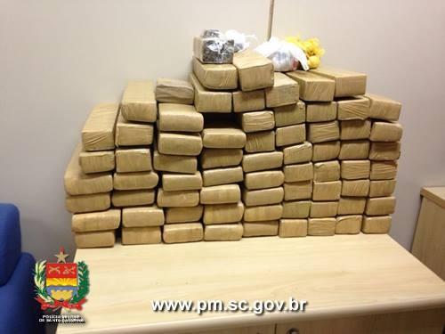 PM de Imbituba apoia Polícia Federal em apreensão de drogas