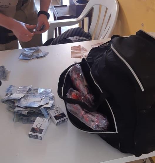 Ladrão confessa série de furtos e ele e mais um são presos
