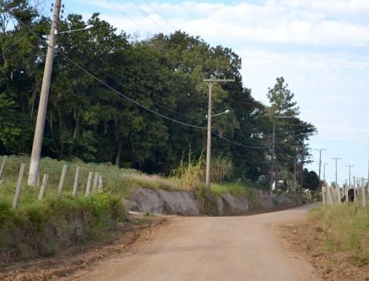Ruas da Costa da Lagoa, em Jaguaruna, recebem manutenção