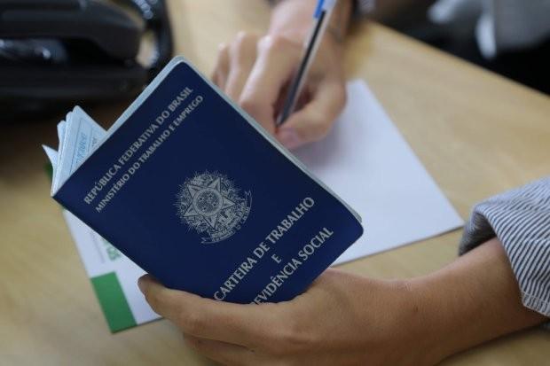 Semana começa com 4.257 vagas de emprego em todo o estado