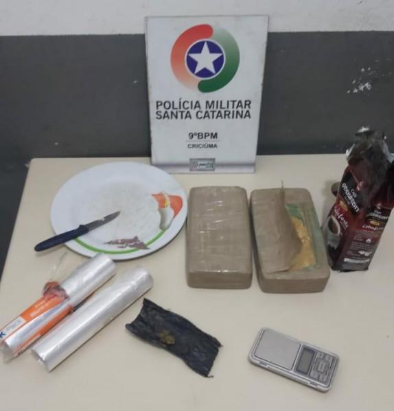 Polícia Militar apreende dois quilos de crack e prende homem em flagrante