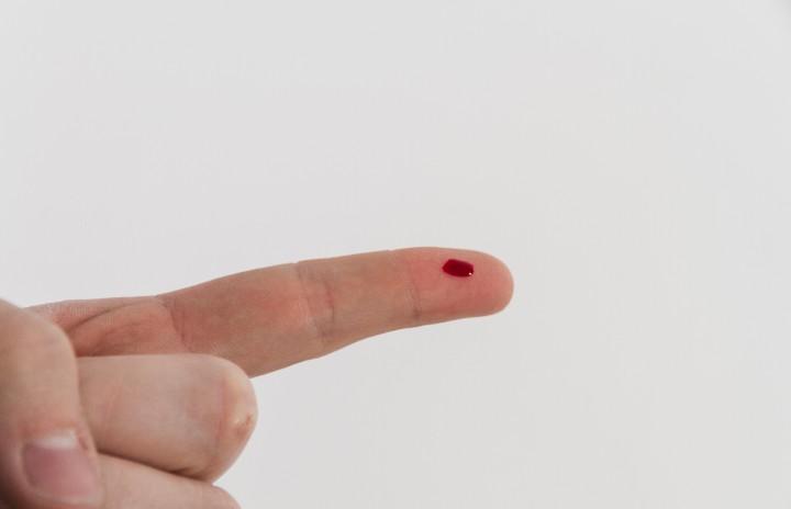 Dezembro Vermelho: mês dedicado à conscientização do tratamento da AIDS