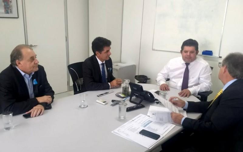 Salvaro vai a Brasília em busca de recursos