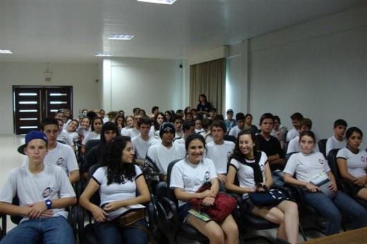 Cooperja recebe alunos do intercâmbio cultural
