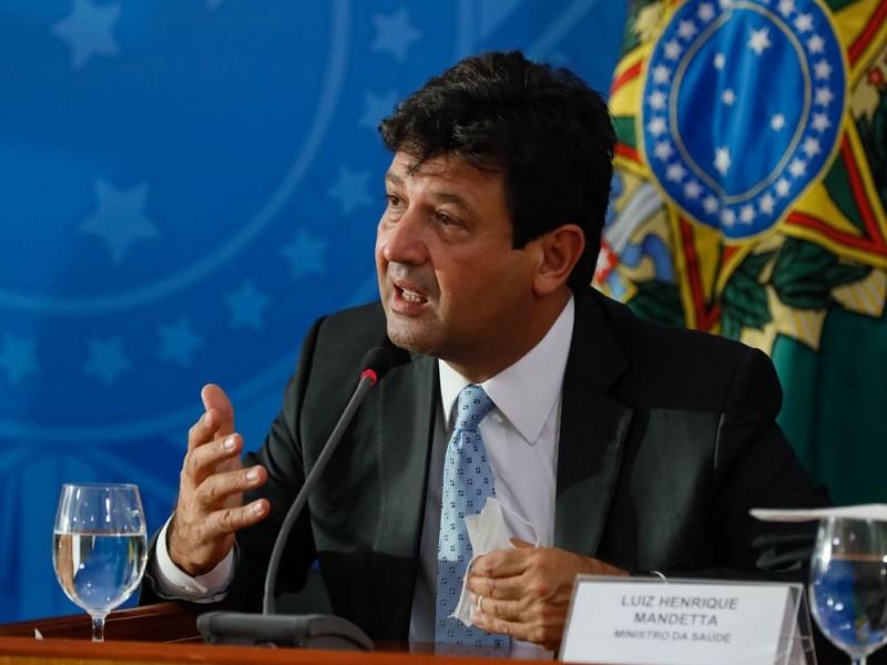 Covid-19: governo declara transmissão comunitária em todo o país