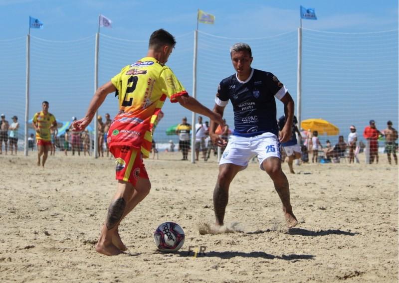 Segunda rodada do Praião termina com oito gols e equipe do Praia na liderança