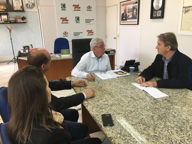 Encerramento de abate de aves na JBS de Morro Grande é tema de audiência