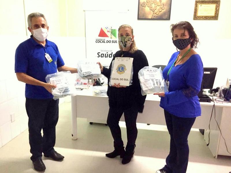 Município de Cocal do Sul recebe doação de 50 protetores faciais do Lions Clube