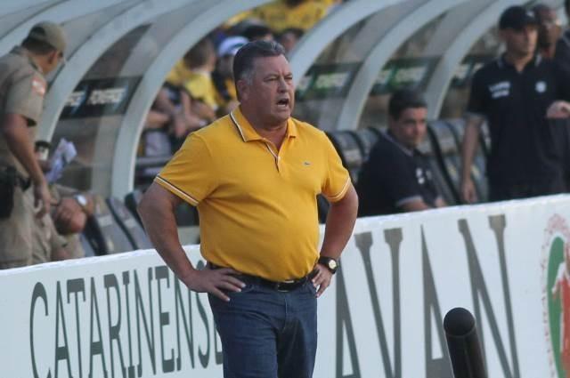 Número de jogos está diminuindo e competição aumentando, afirma Cavalo