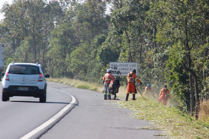 BR-101 Sul tem trabalhos de conservação no trecho de Içara