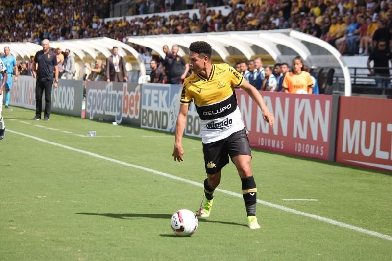 Goiás faz proposta a Marquinhos Gabriel e meia pode deixar o Criciúma 