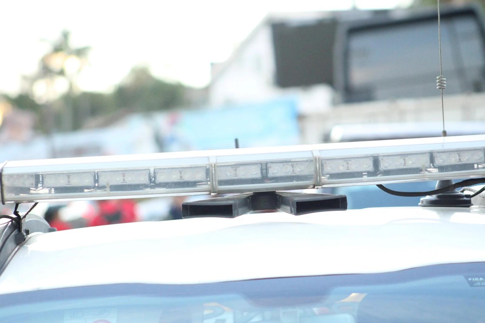 Homem armado invade depósito de bebidas e rouba mais de R$ 20 mil